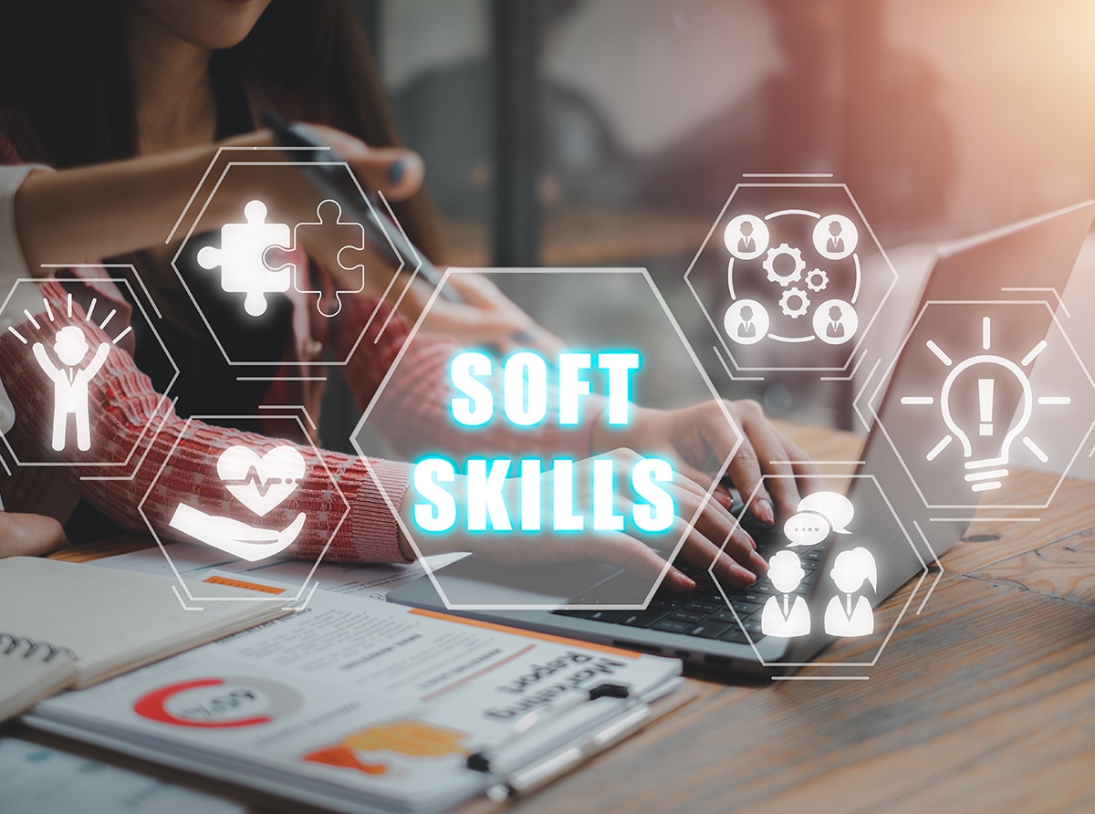 Soft Skills vs. Hard Skills – The Key to Career Success in 2025