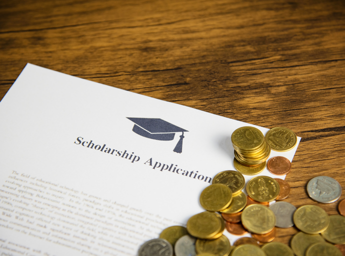 Scholarships &amp; Financial Aid for International Students: Navigating Your Options